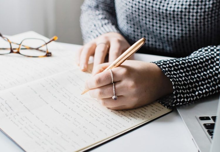 Episode 104: My Money Mindset Routine + How I Manage My Finances