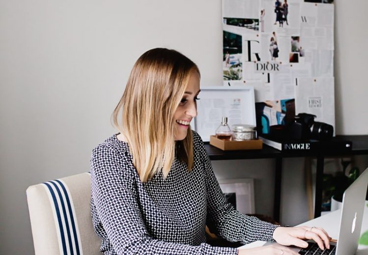 Episode 125: How I Transitioned From Full-Time Work To Full-Time Entrepreneurship