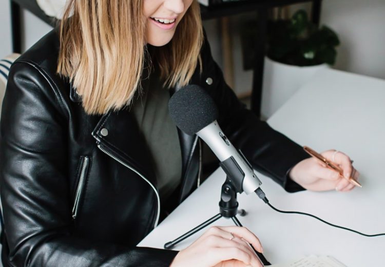 Episode 185: 10 Tips For Creating Consistent Content