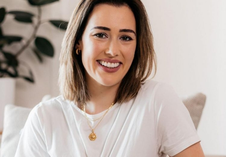 Episode 298: Launching, Podcasting + Making A Million Dollars With Steph Taylor